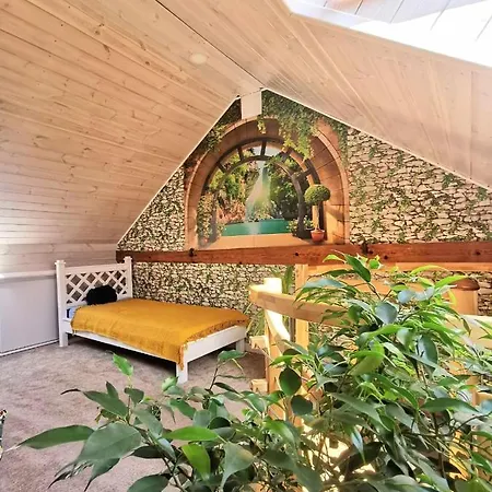 Lejlighed Apartament Z Antresola W Zywkach *